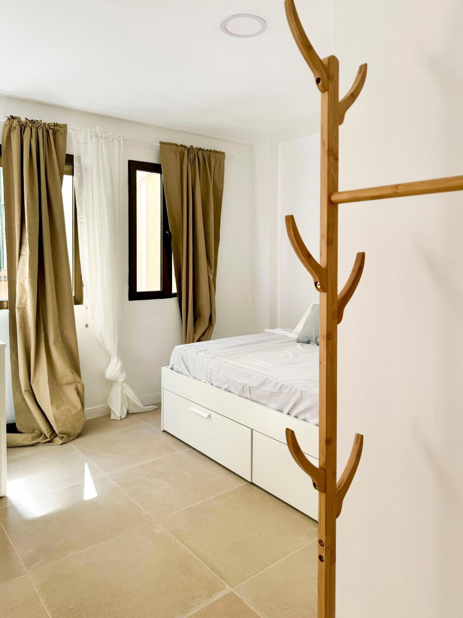 Apartamento Hawkins Costa 2A Apartment อัลเฮซิราส ภายนอก รูปภาพ